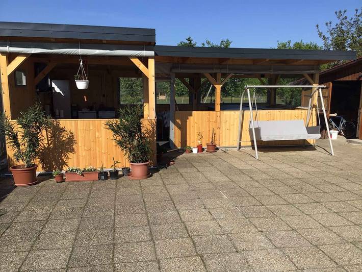 Ferienhaus mit Whirlpool, großem Gartenpavillon, Klimaanlage und Wlan in Gyenesdias, Balaton Hochland Nationalpark