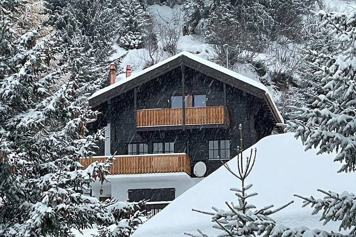 Hütte für 4 Personen, mit Terrasse in Bettmeralp