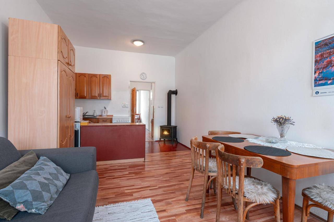 Ganze Wohnung, Apartmán Na náměstí in Stárkov, Region Nachod