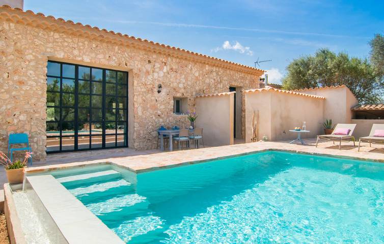 Jornets Terrassenrückzug mit Pool und Küche in Costitx, Mallorca Inselmitte