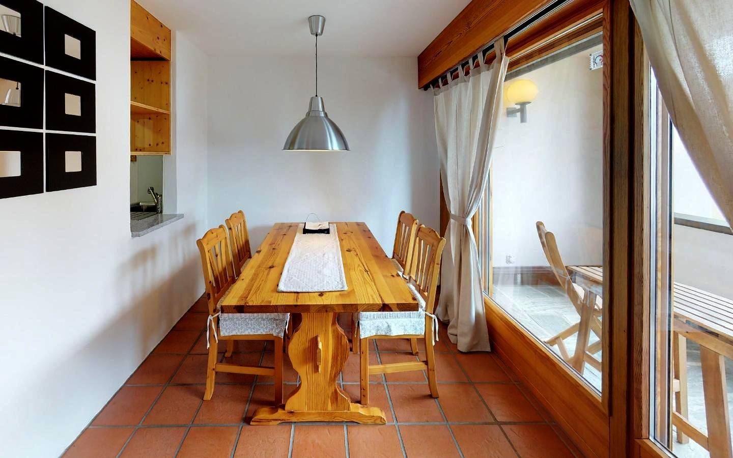 Apartamento entero, Apartamento de vacaciones para 4 personas con balcón in Sankt Moritz, Oberengadin