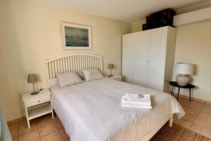 Beautiful vacation home with enclosed garden and private swimming pool in Régusse, Brignoles Region