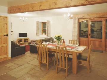 Log Cabin for 6 People in Forest of Bowland, Photo 1