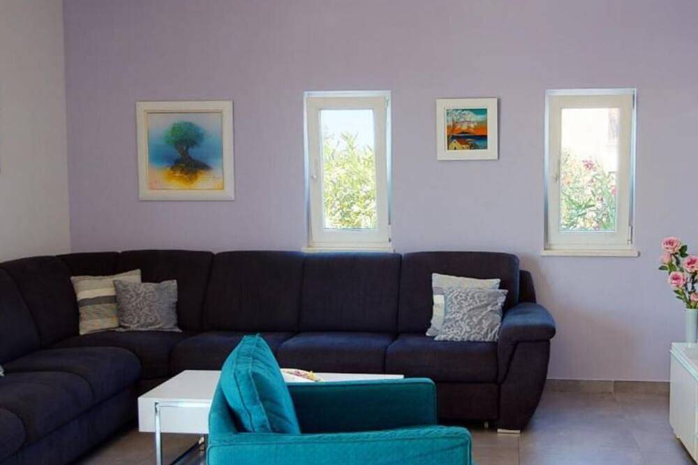 Adriatic Pearl - Fourbedroom Villa with heated pool in Šolta (Split-Dalmatien), Grohote