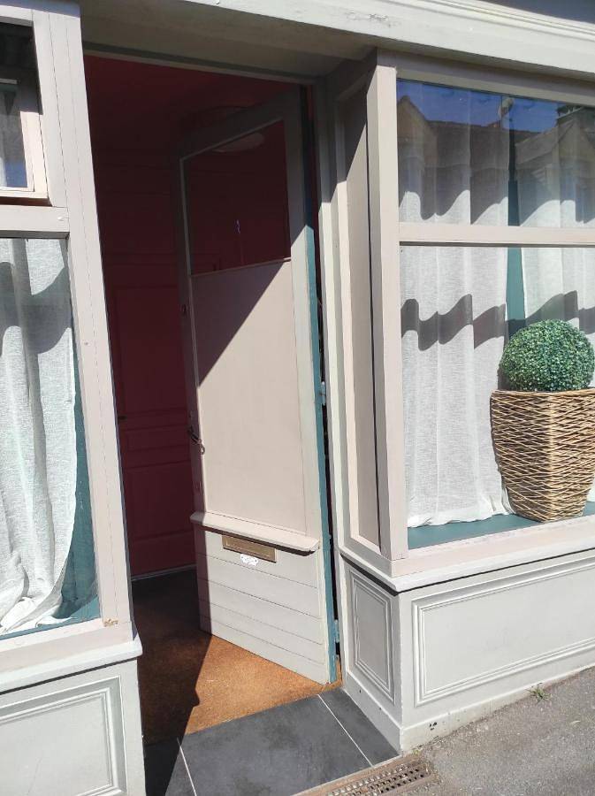 Chambre sur terrasse in Bergerac, Périgord Pourpre