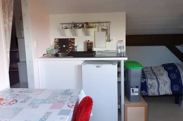 Location de vacances pour 5 personnes, avec Terrasse ainsi que Jardin et Piscine à Charritte-de-Bas