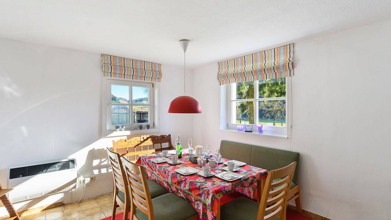 Ganze Ferienwohnung, Ferienwohnung für 6 Personen (160 m²) in Korbach in Korbach, die Mittelgebirge