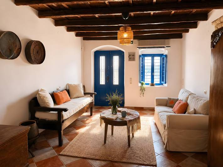 Welcome to Sivas 1896 House – Authentic Cretan Hospitality in a Restored Historic Home