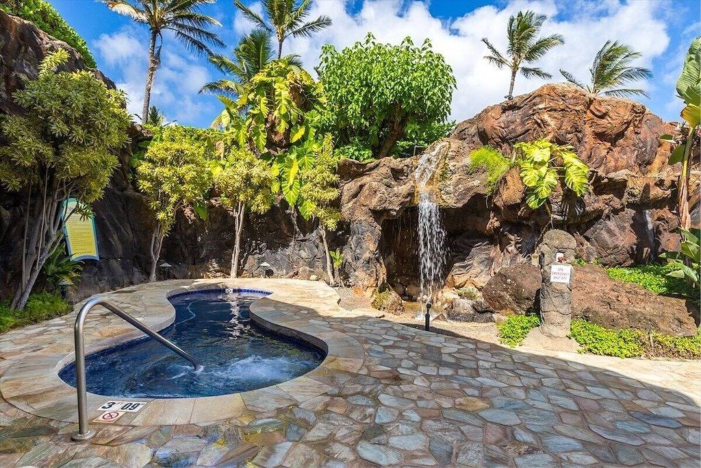 Ganze Wohnung, Stunning Oceanview Room, Beachfront Resort, 4 Pools, 2 Jacuzzis, Restaurants in Kauai Beach Resort, Kauai