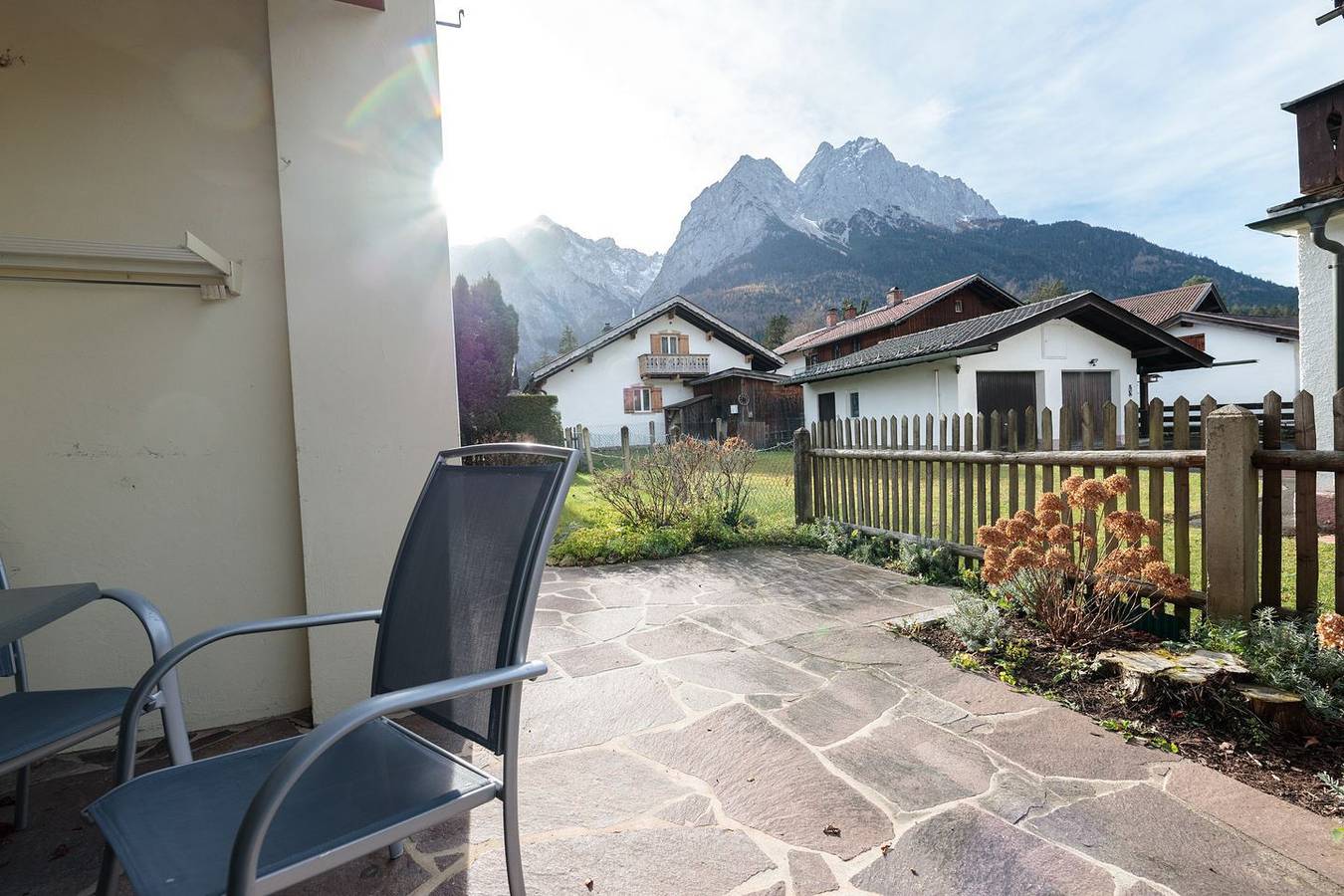 Ganze Wohnung, "Herzlich willkommen im Haus Alpenstern Alpenglühen – Ihr Wohlfühlort!" in Grainau, Eibsee