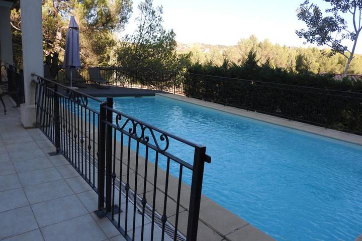 Villa encantadora en Mallemort + Piscina in Mallemort, Region de Arles