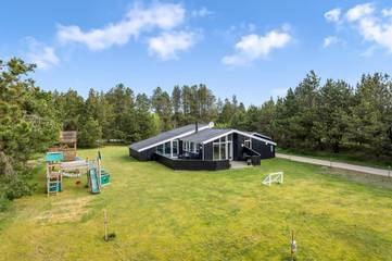 Ferienhaus für 8 Personen, mit Sauna und Terrasse in Bratten