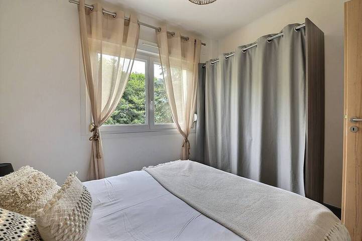 Location de vacances pour 12 personnes, avec Balcon ainsi que Jacuzzi et Jardin à Fresse-sur-Moselle - 4