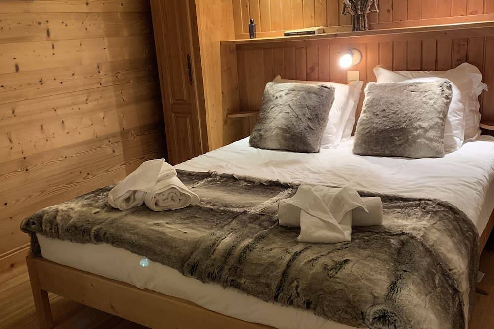 Luxury chalet at the foot of the slopes, south west, Spa Pool, Arc 2000, Arolles in Les Arcs, Bourg-Saint-Maurice