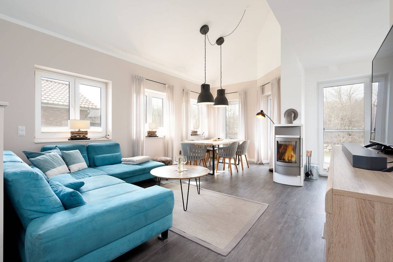 Großzügiges Haus für 8 Personen und Hund mit Kamin, Sauna & Garten - Strandnah! in Südstrand Pelzerhaken, Ostholstein