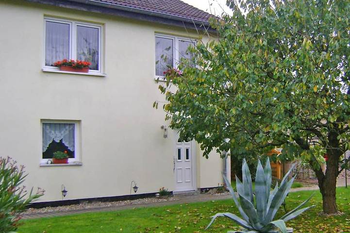 Ferienhaus für 6 Personen, mit Garten in Blankenhagen