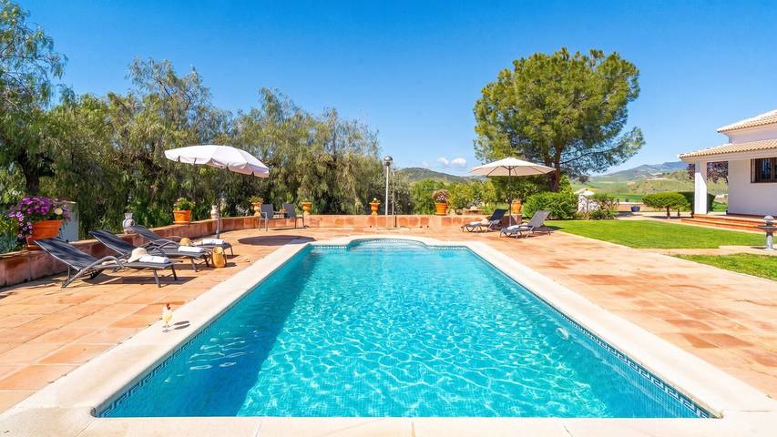 Casa rural para 8 personas, con balcón/terraza además de piscina y sauna en Almogía - 2