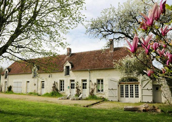 Location de vacances pour 14 personnes, avec terrasse, animaux acceptés à Villentrois