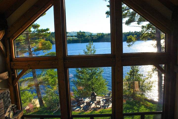 Cottage for 10 people, with sauna and garden in Muskoka