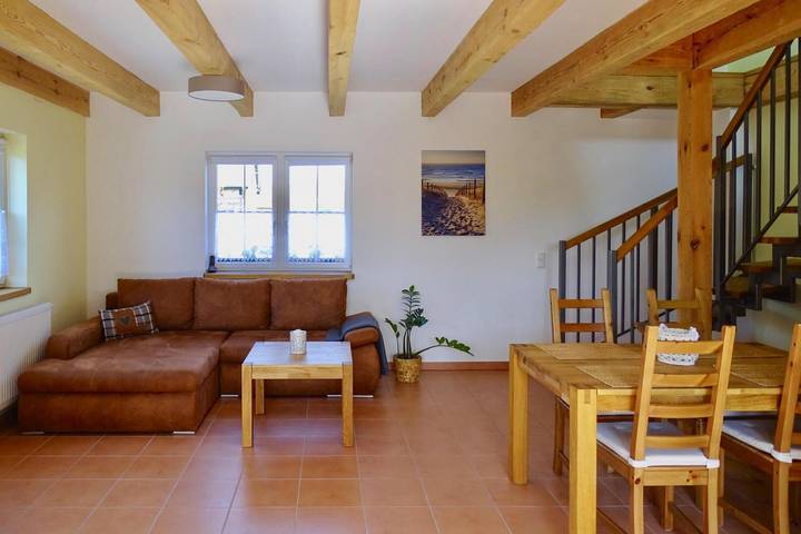 Ferienwohnung für 5 Personen, mit Terrasse und Garten in Lütow - 4