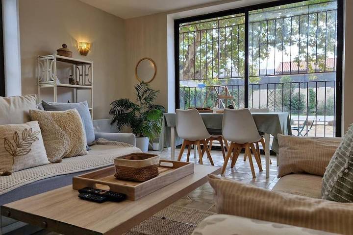 Gîte pour 4 personnes, avec jardin à Chasse-sur-Rhône - 3