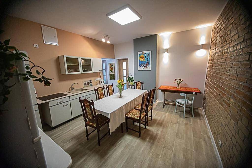 Cały apartament, Apartament Rynek, Bezpłatny Parking, Faktury Vat in Leśna, Dolny Śląsk