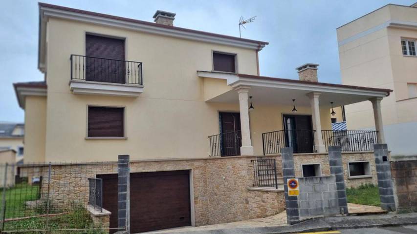 Casa de vacaciones para 8 personas, con balcón y jacuzzi - 1