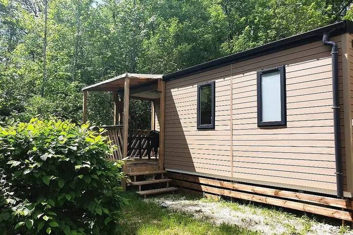 Camping für 4 Personen, mit Pool und Terrasse, mit Haustier im Jura - 3