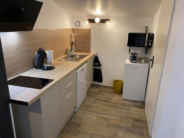 Location de vacances pour 4 personnes, avec jardin à Saint-Laurent-de-Mure - 4