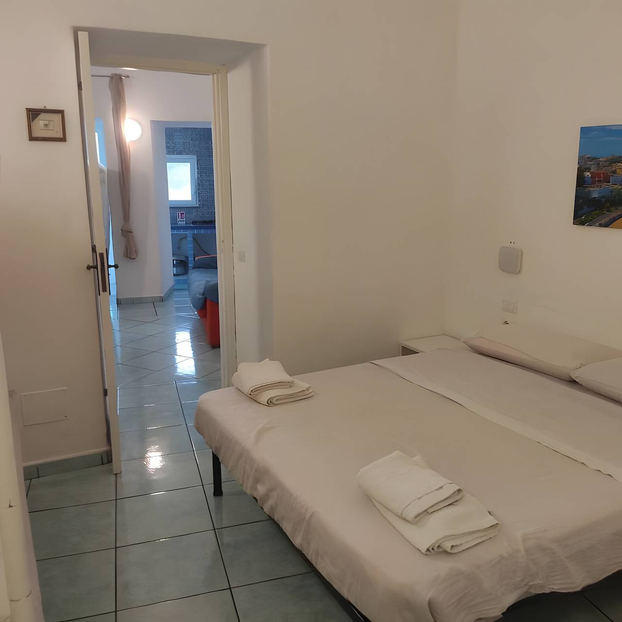 Ganze Wohnung, Apartment 'Appartamento 8 Vista Costa' mit Gemeinschaftsgarten, Wlan und Klimaanlage in Ischia Stadt, Ischia