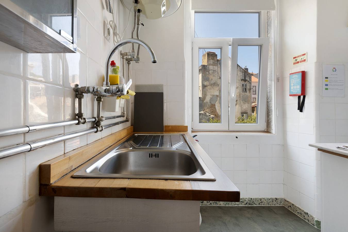 Hel lägenhet, Holiday apartment Mouraria flat 2d in Santa Maria Maior, Costa de Lisboa