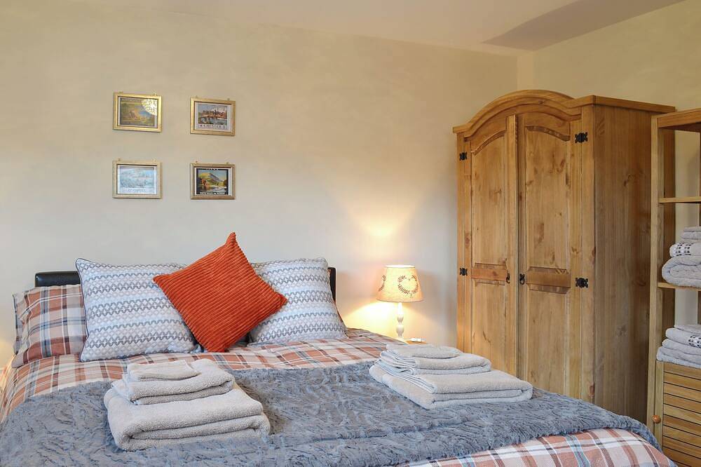 1 bedroom accommodation in Aberaeron in Aberaeron, Cardigan Bay
