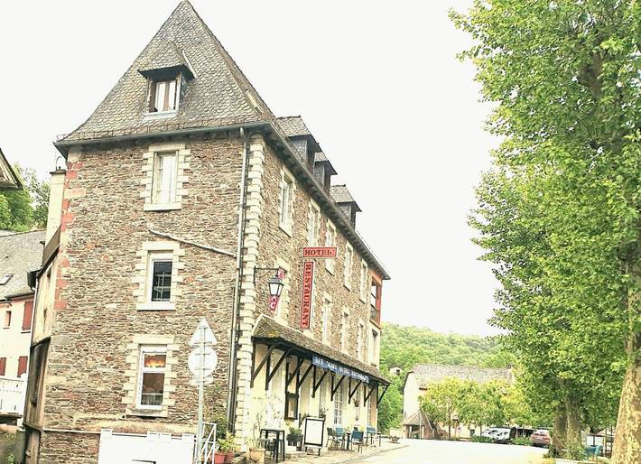 Hôtel pour 4 personnes, avec vue et terrasse, animaux acceptés à Grand-Vabre - 2