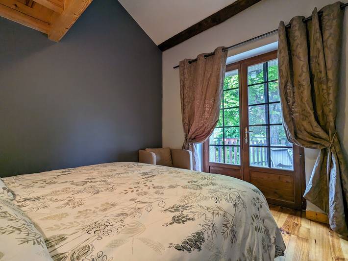 Location de vacances pour 4 personnes, avec piscine et terrasse, animaux acceptés à Saint-Romain-Lachalm - 2