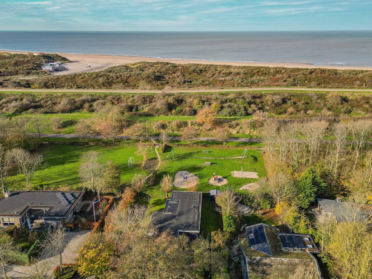 Ferienhaus mit Dünenblick und in Strandnähe in De Banjaard, Kamperland