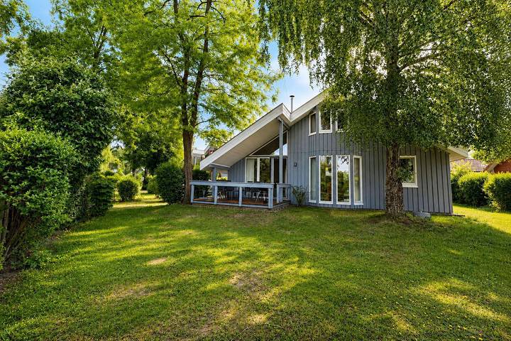 Ferienhaus für 6 Personen, mit Terrasse und Garten sowie Sauna und Seeblick in Mirow