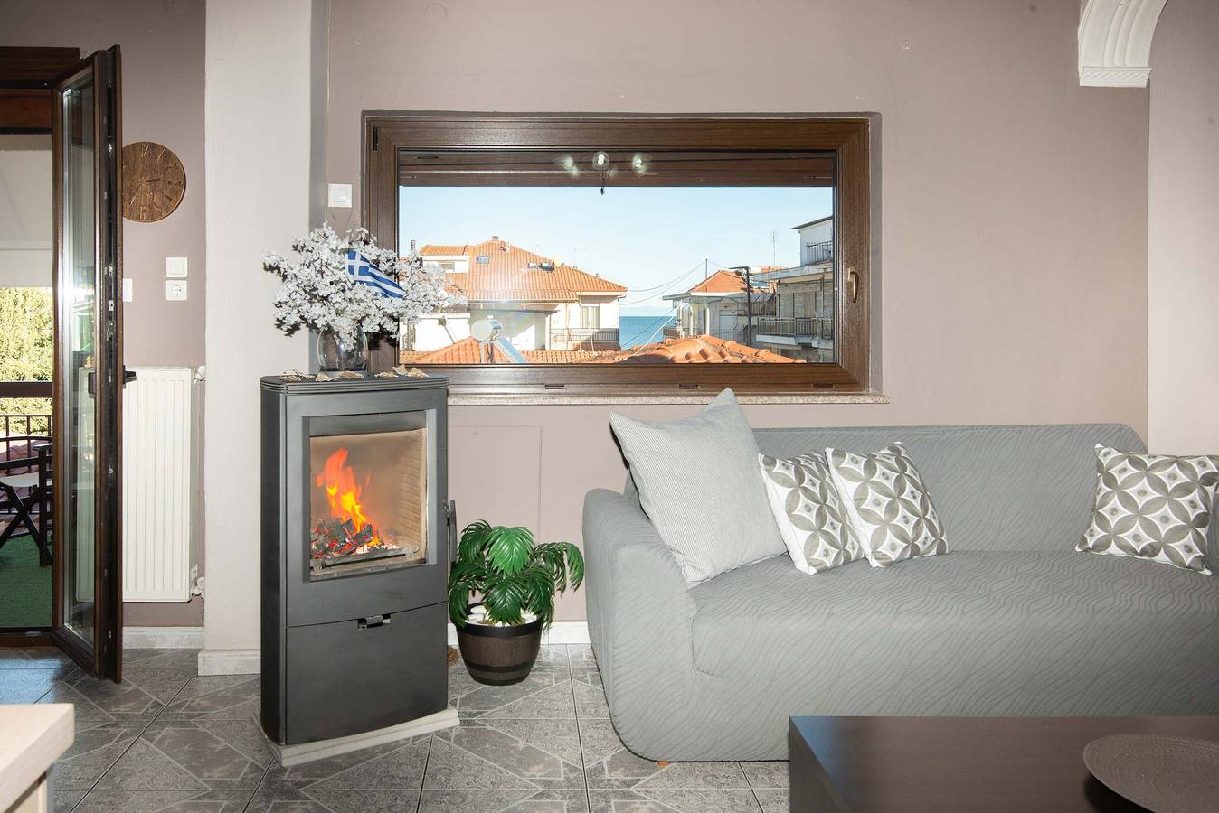 Ganze Wohnung, Ferienwohnung für 6 Personen mit Balkon/Terrasse in Olympiada, Chalkidiki