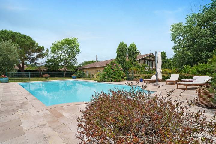 Location de vacances pour 6 personnes, avec jardin en Gironde