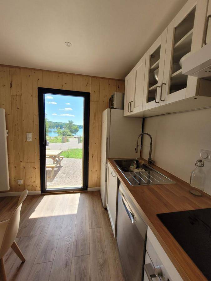 Location de vacances pour 7 personnes, avec vue ainsi que vue sur le lac et jardin dans Lac des Settons (Montsauche-les-Settons) - 2