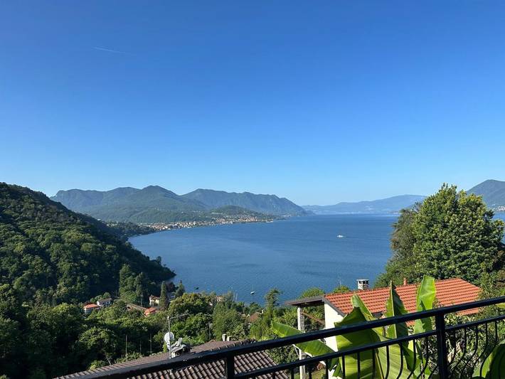 Ferienwohnung für 3 Personen, mit Garten und Ausblick sowie Seeblick
