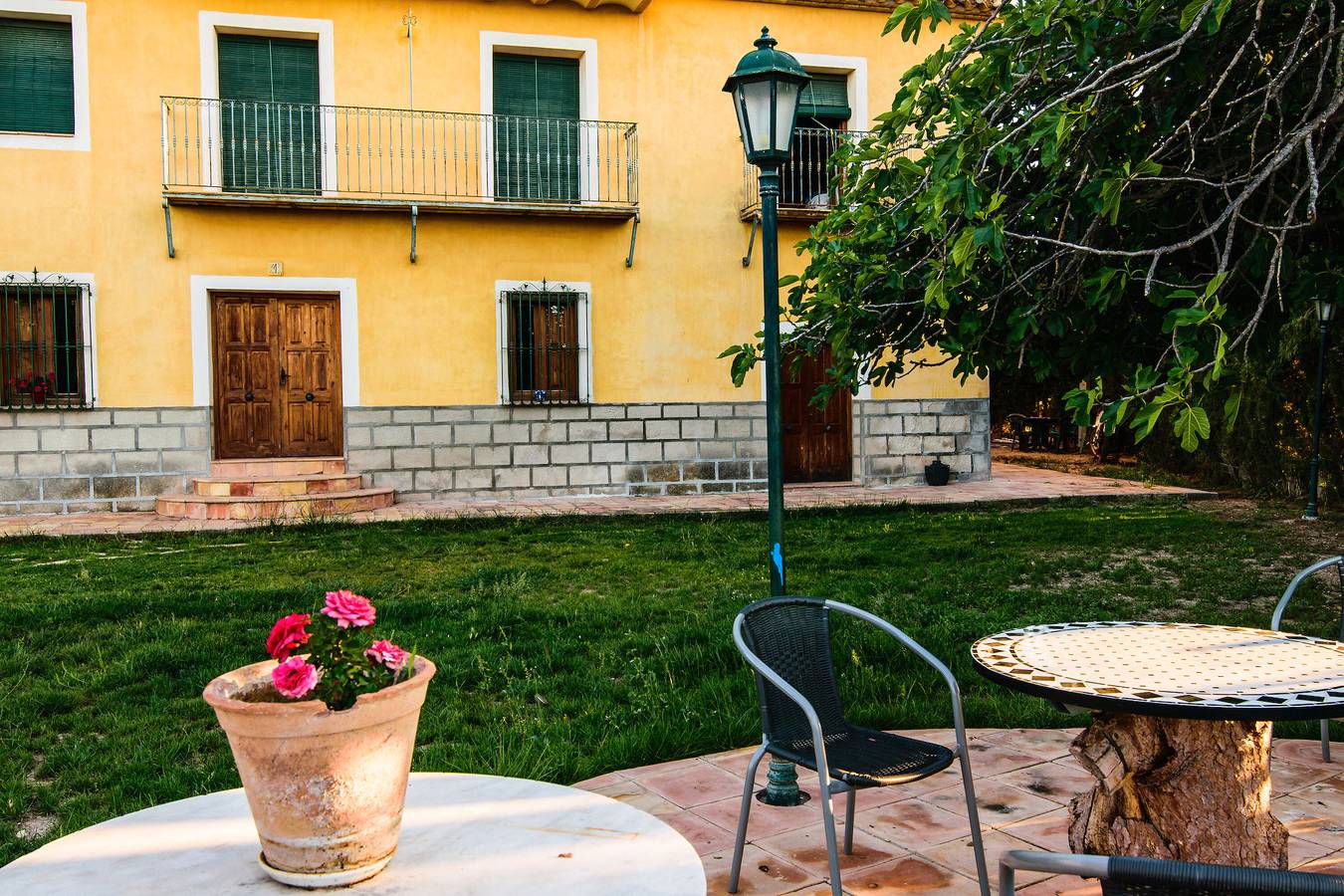 Maison de campagne 'Agroturismo Las Nieves Norte' avec vue sur la montagne, piscine partagée et Wi-Fi in Cehegín, Murcia l'intérieur des terres