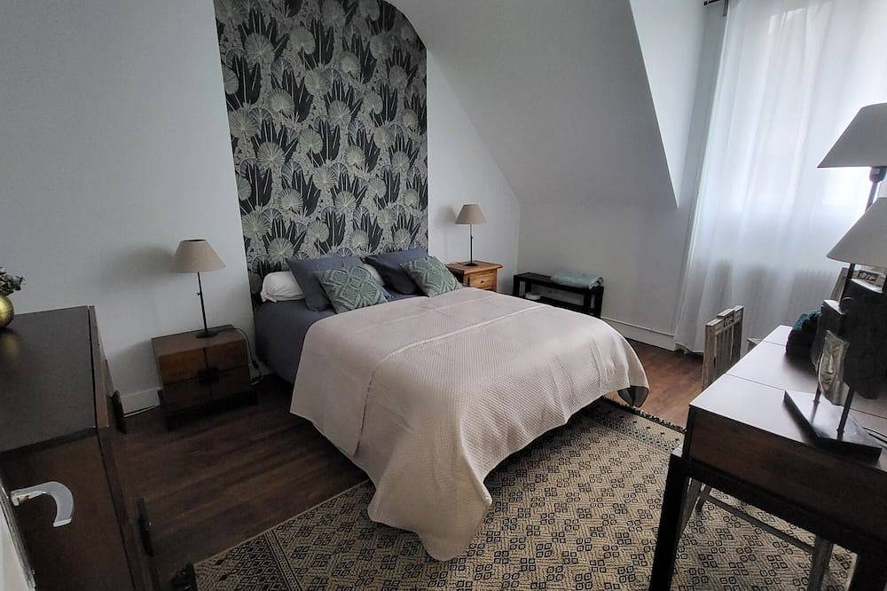 Maison Avec Garage sur la Route des Châteaux et de la Loire à Vélos in Beaugency, Valle del Loira