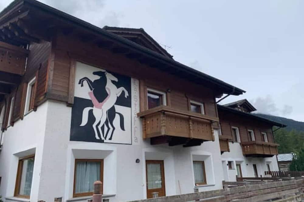 Ganze Wohnung, Komfortable Hütte im alpinen Stil La Staffa 5 Minuten von Bormio in Valdidentro, Nationalpark Stilfser Joch