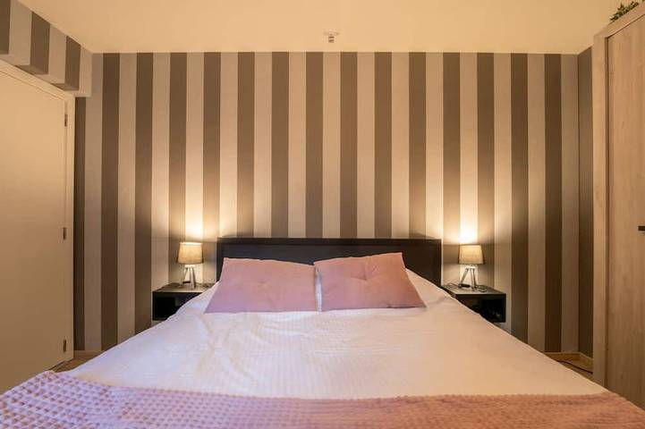 Apartamento entero, Amuzee with parking & lateral sea view in Blankenberge, Costa de Bélgica
