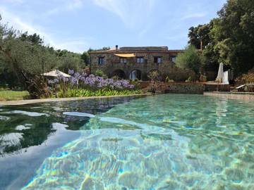 Maison d’hôte pour 2 personnes, avec sauna et jardin ainsi que piscine et jacuzzi à OMS (homonymie)