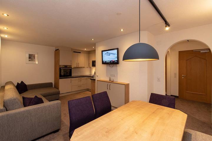 Ganze Ferienwohnung, "Top 4" für 4-6 Personen in Ischgl, Verwall