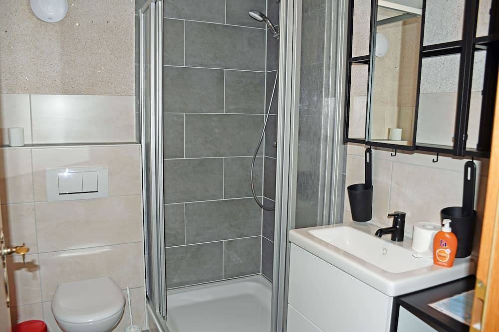 Entire apartment, Apartment Boskop 6. 3. - Apartments for Lake Neuensien (P) in Lancken-Granitz, Ruegen