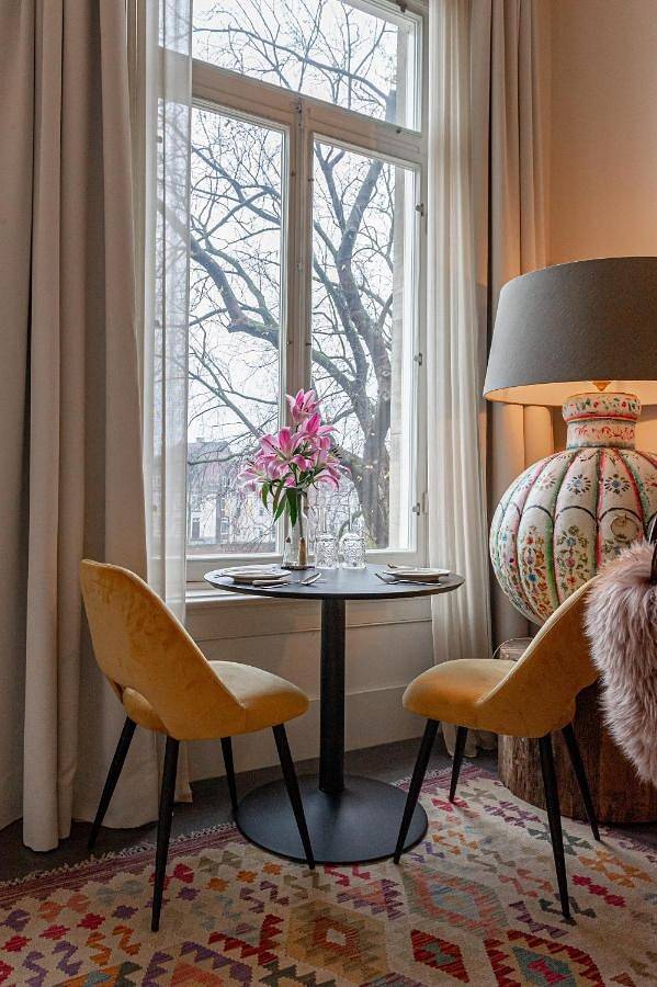 Bossche Suites Stationsweg in Bois Le Duc, Brabant-Septentrional