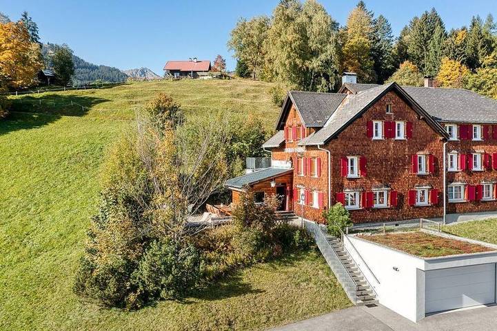 Chalet pour 18 personnes, avec terrasse et jardin dans Brandnertal