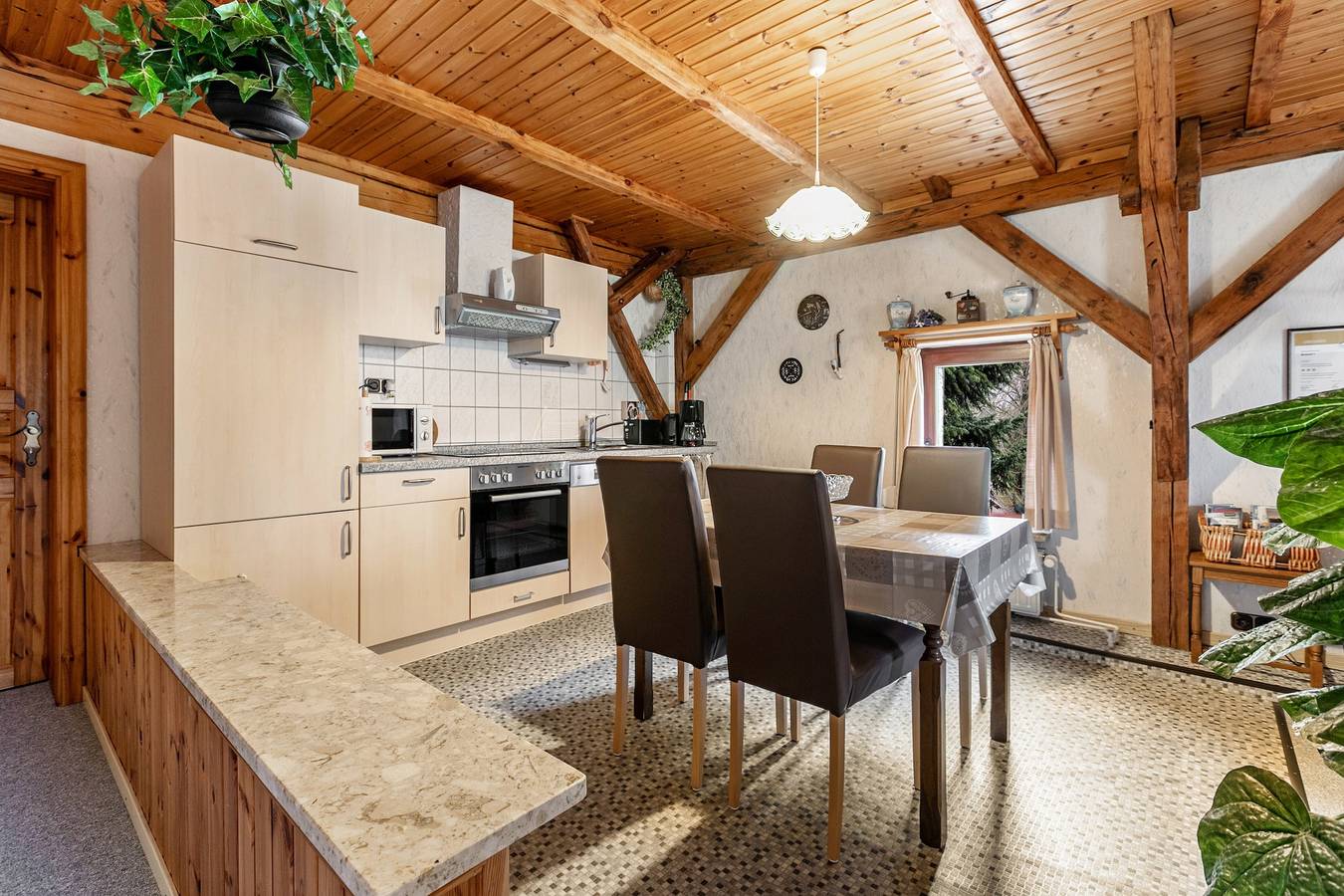 Ganze Wohnung, Ferienwohnung '1' mit gemeinsamer Terrasse und Wi-Fi in Ostrohe, Heide und Umgebung